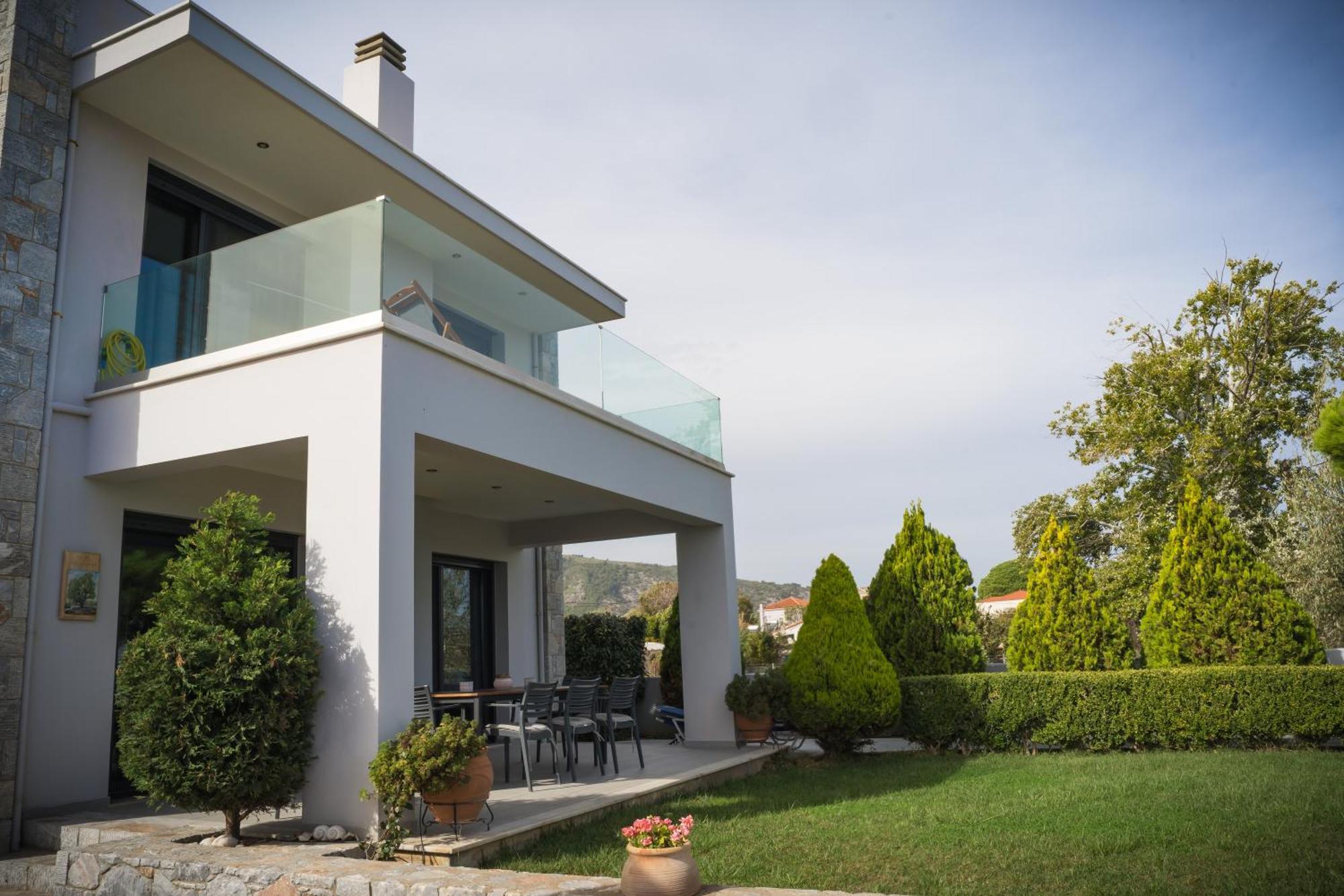 Villa Aggemari Apidias Lakos Exteriör bild